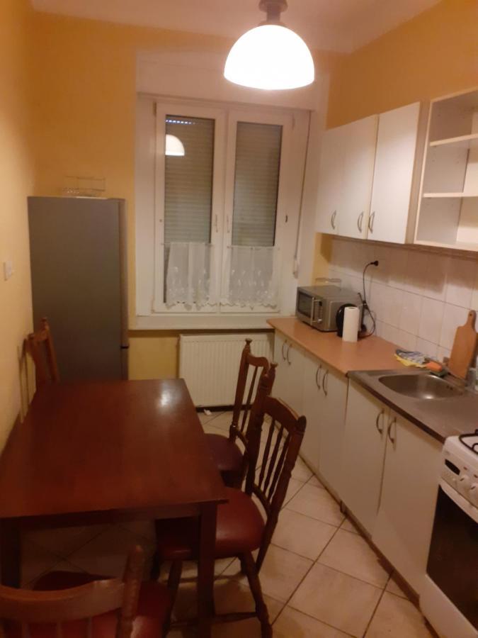 Apartamento Kamienica Gniezno Exterior foto