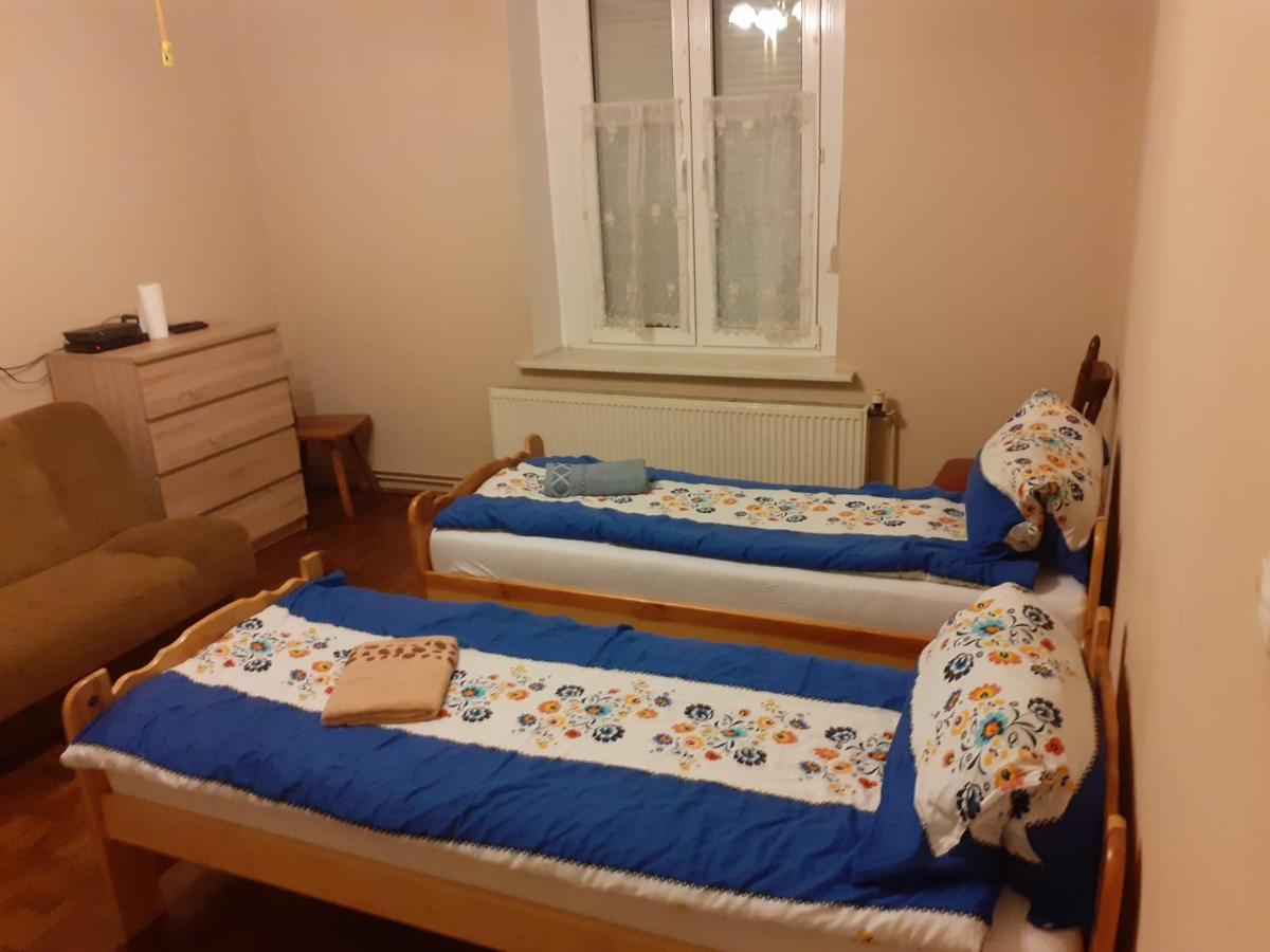 Apartamento Kamienica Gniezno Exterior foto
